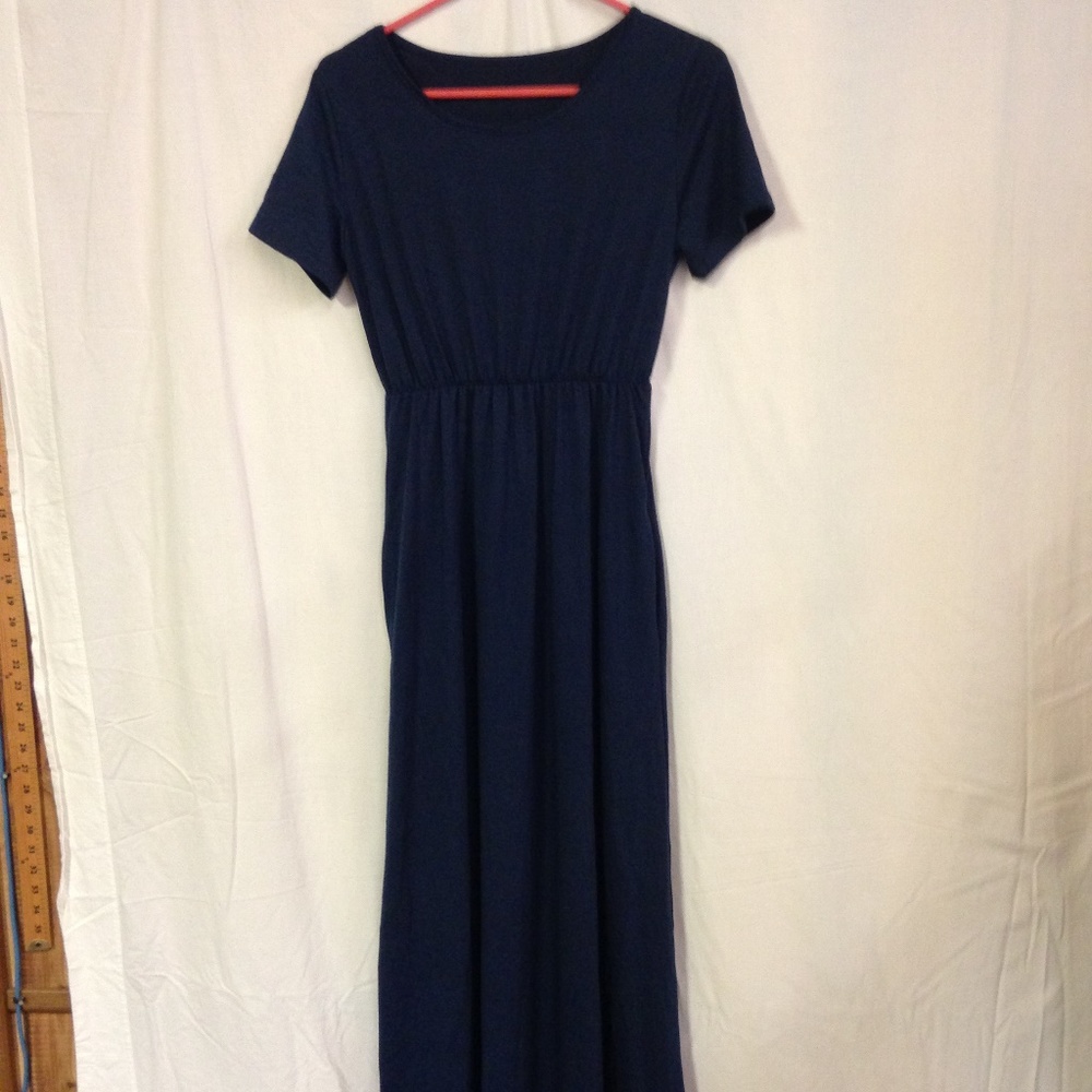 Women’s Short-Sleeve Solid Maxi Dress S - Picture 2 of 4